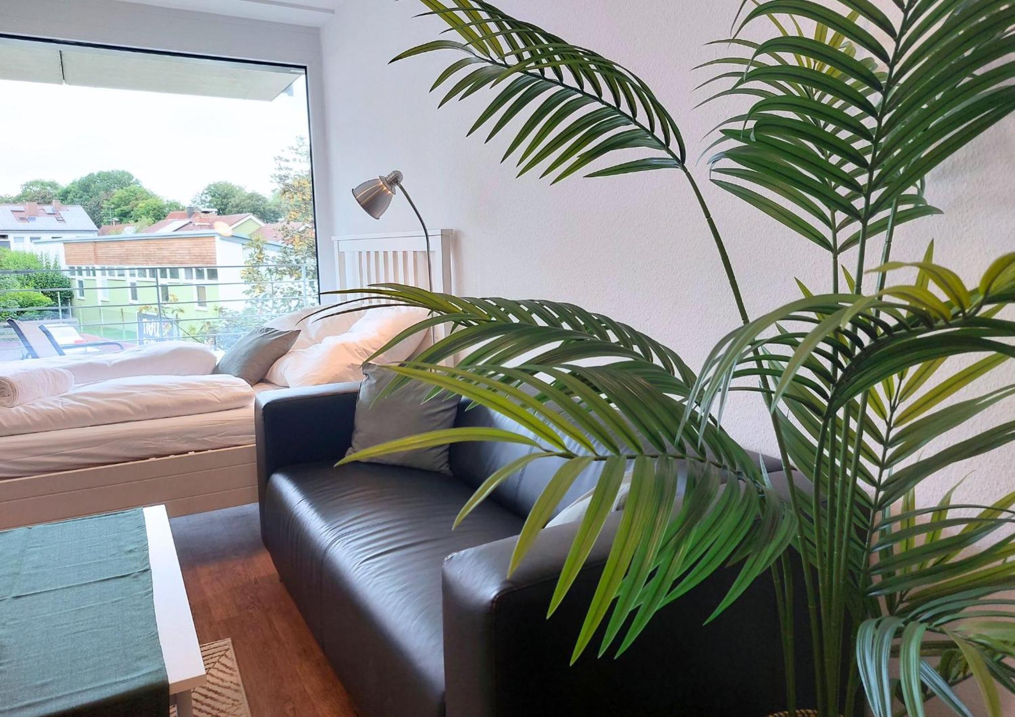 Rooftop Apartments - Modernes Studioapartment Fuer 3 Personen Langenau Esterno foto